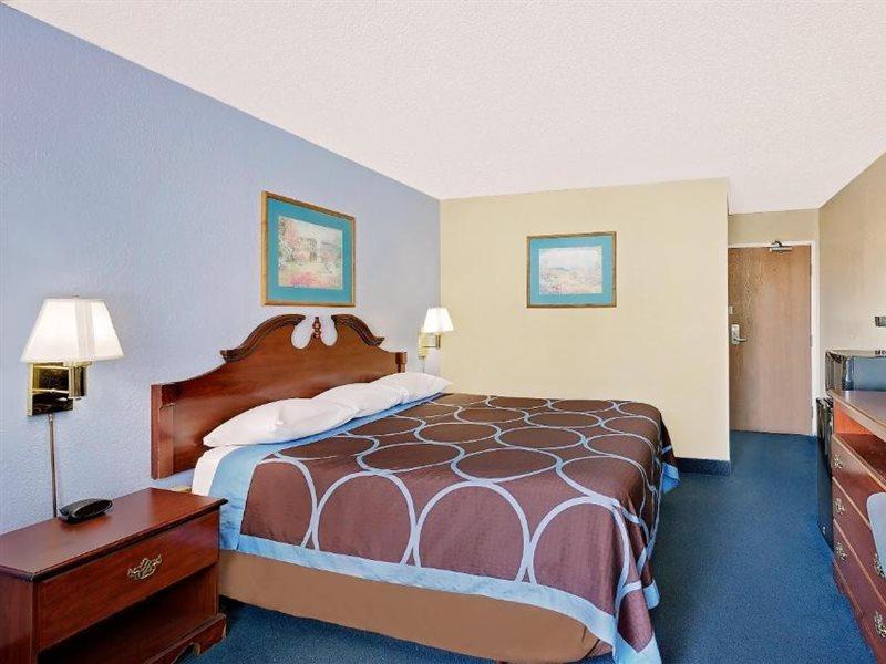 Super 8 By Wyndham Newburgh/West Point Stewart Intl Airport Motel Kültér fotó