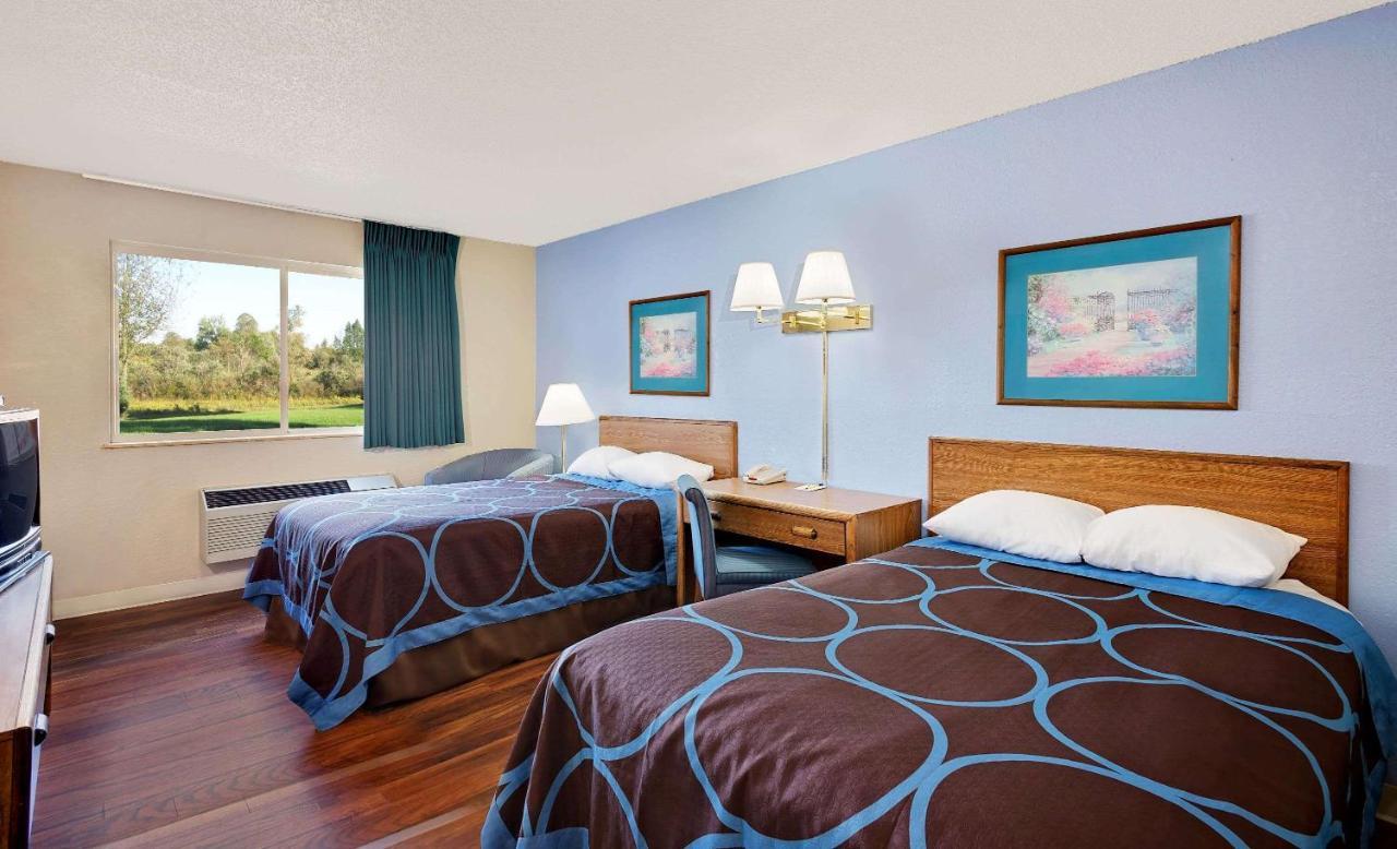 Super 8 By Wyndham Newburgh/West Point Stewart Intl Airport Motel Kültér fotó