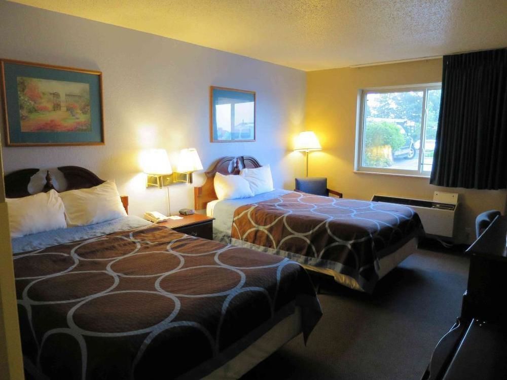 Super 8 By Wyndham Newburgh/West Point Stewart Intl Airport Motel Kültér fotó